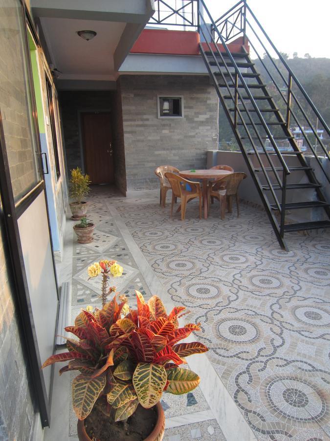 Hotel Sunflower Pokhara Exterior foto